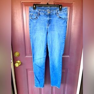 Old Navy Rockstar Medium Wash Denim Jeans Sz14